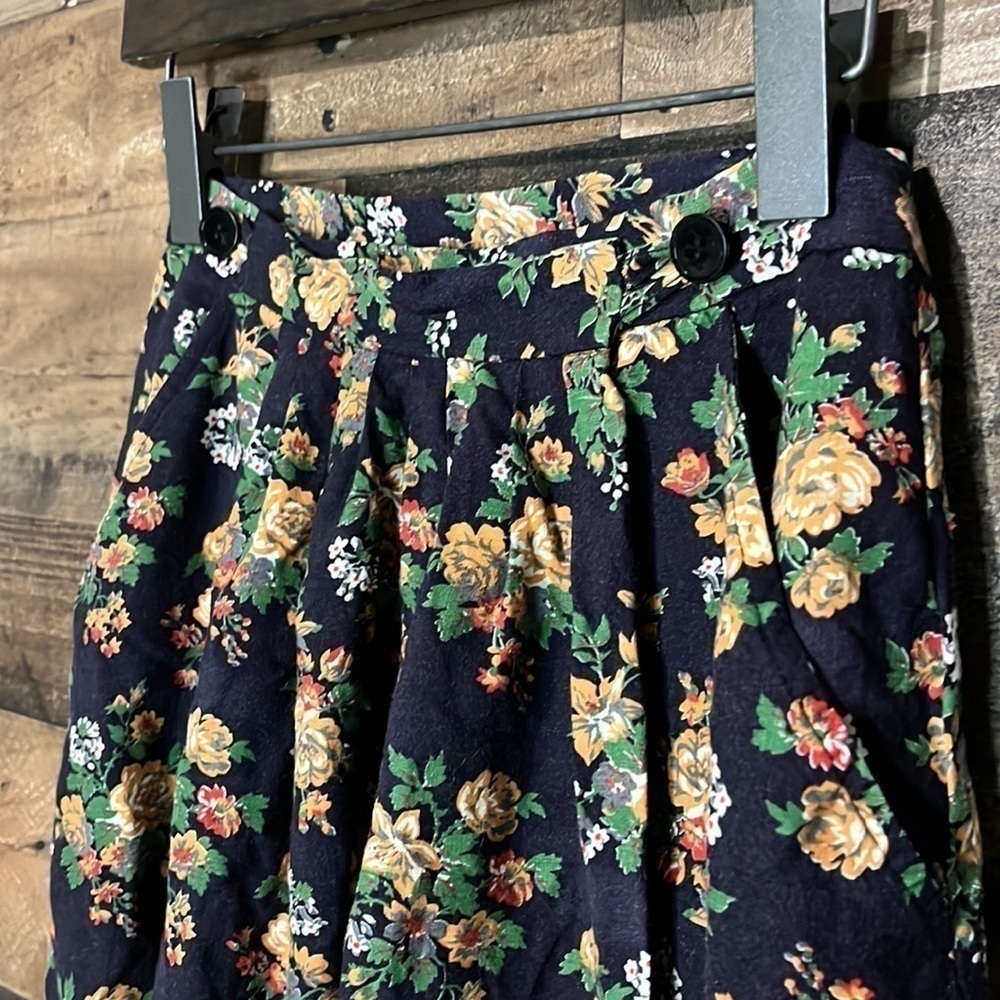 Barclay Beautiful a Line Square Wrap Floral Vintage XS Skirt with Pockets - Picture 3 of 6